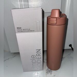 Simple Modern Mesa filtered water bottle